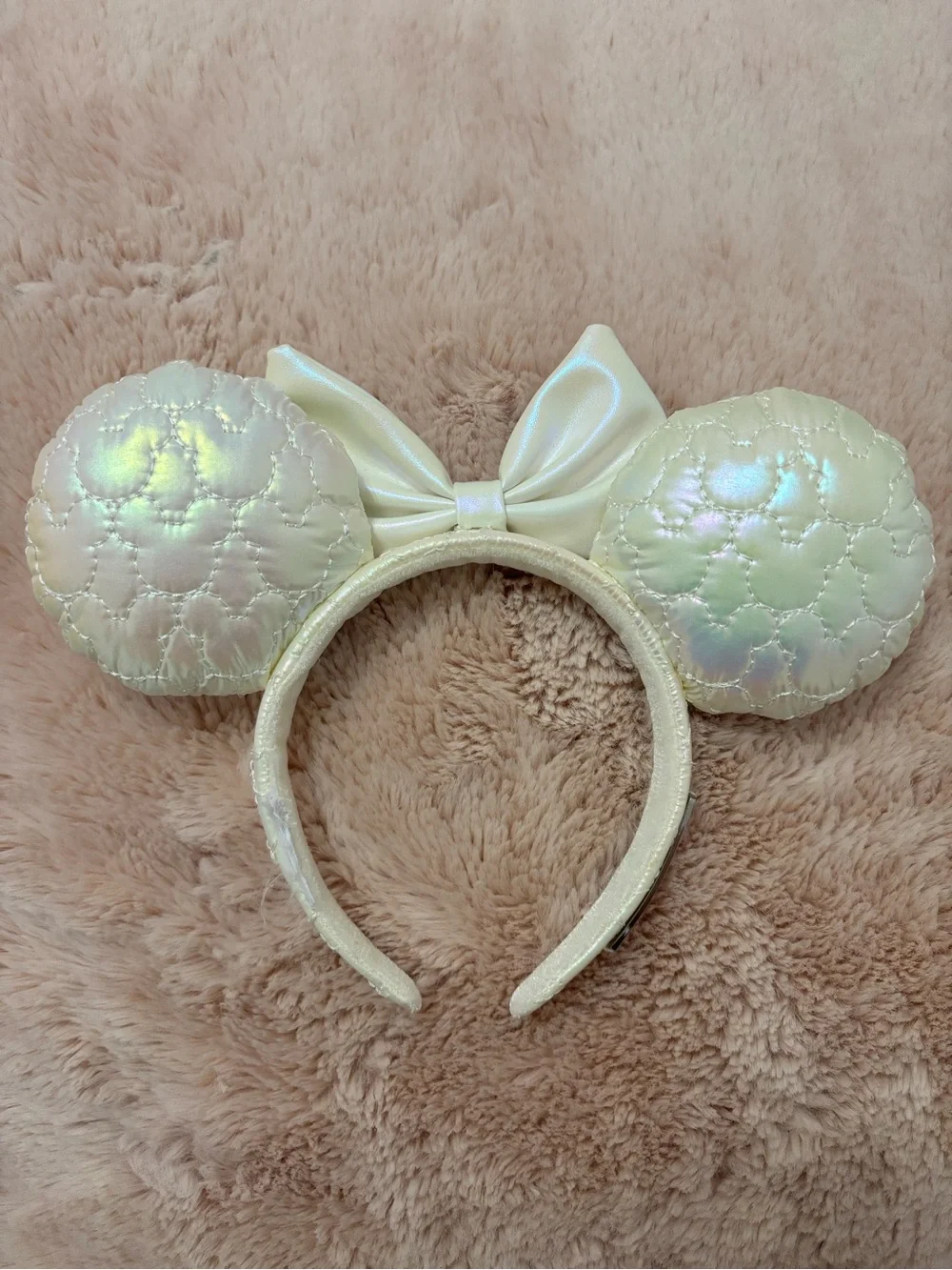 Disney Loungefly White Quilted Iridescent Shimmer Minnie Ears